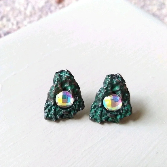 Crystal Stud Earrings Patina Green - Picture 12 of 17